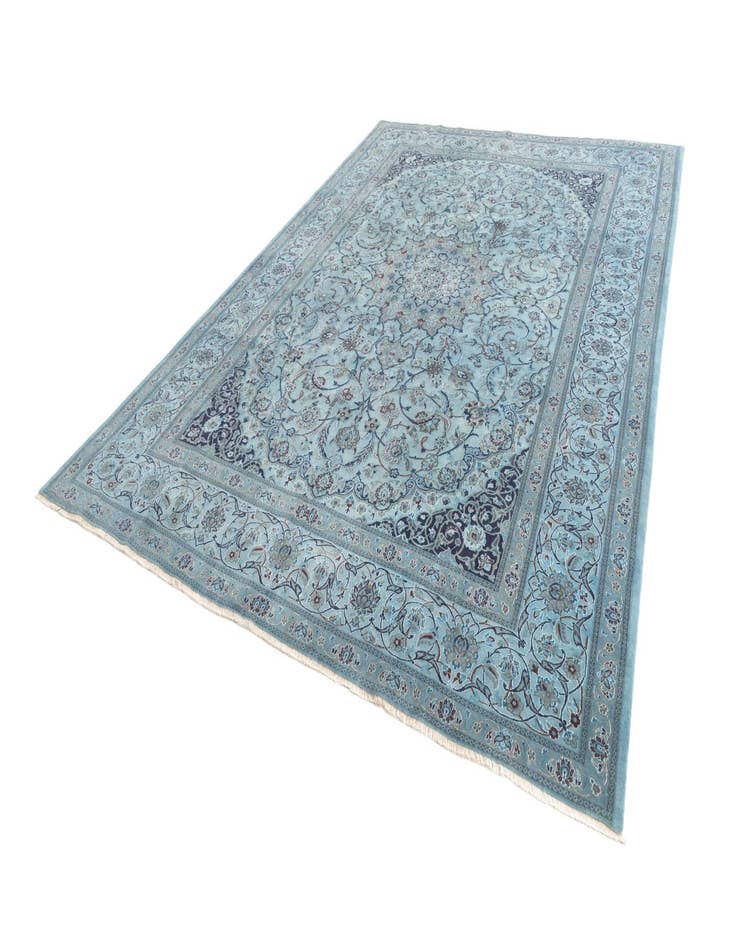 Detail image of  9' 5 x 12' 10 Nain Rug