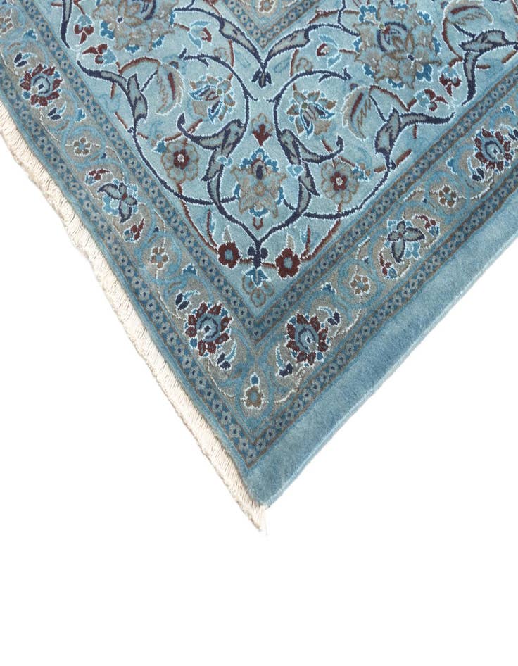 Detail image of  9' 5 x 12' 10 Nain Rug