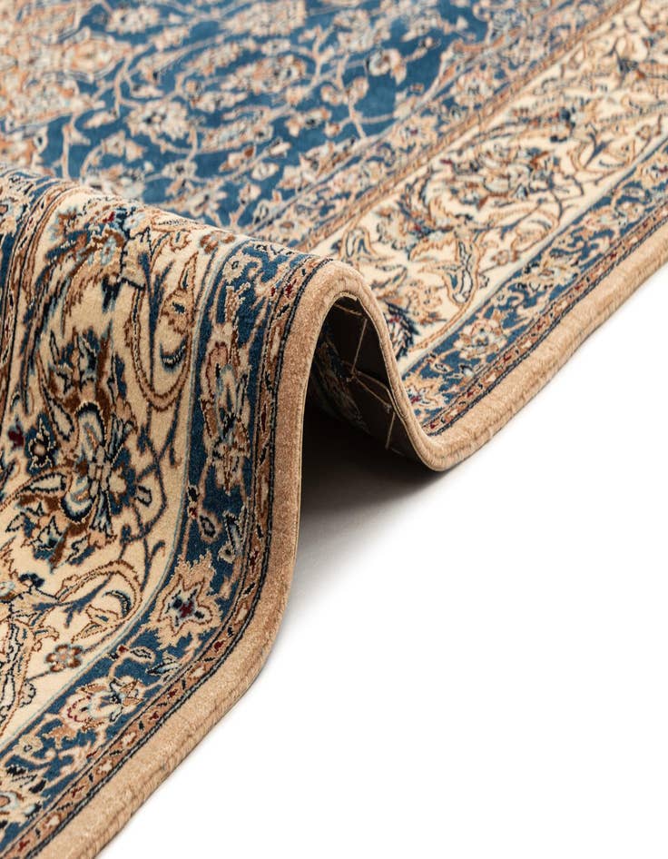 Detail image of  5' 7 x 7' 10  Hand Knotted Nain Rug