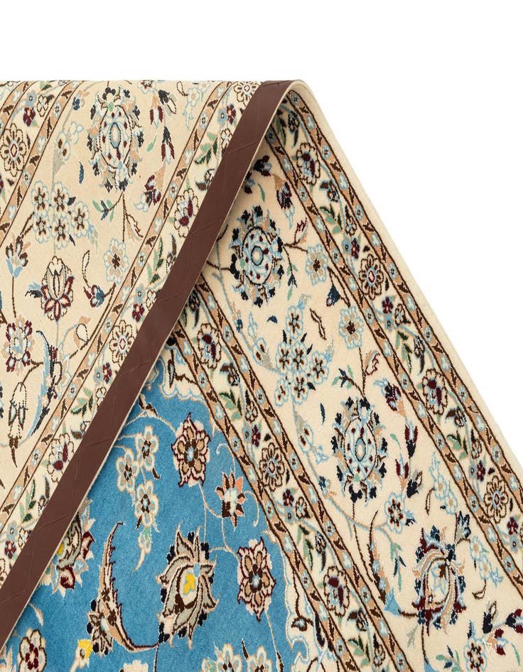 Detail image of  6' 8 x 8' 6 Nain Rug