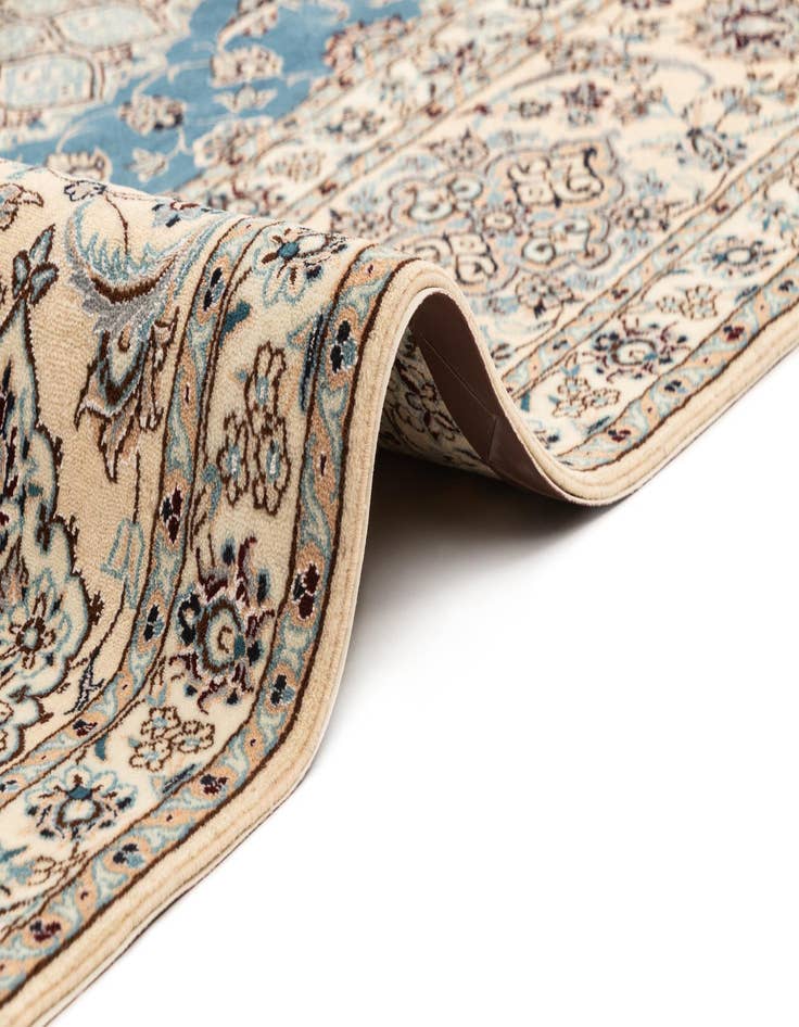 Detail image of  6' 10 x 10' 4 Nain Rug