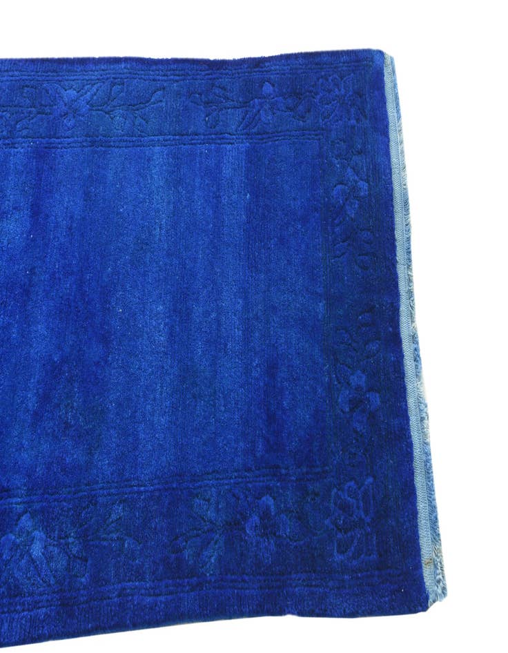 Detail image of  2' 5 x 4' 7  Hand Knotted Nepal Wool Rug