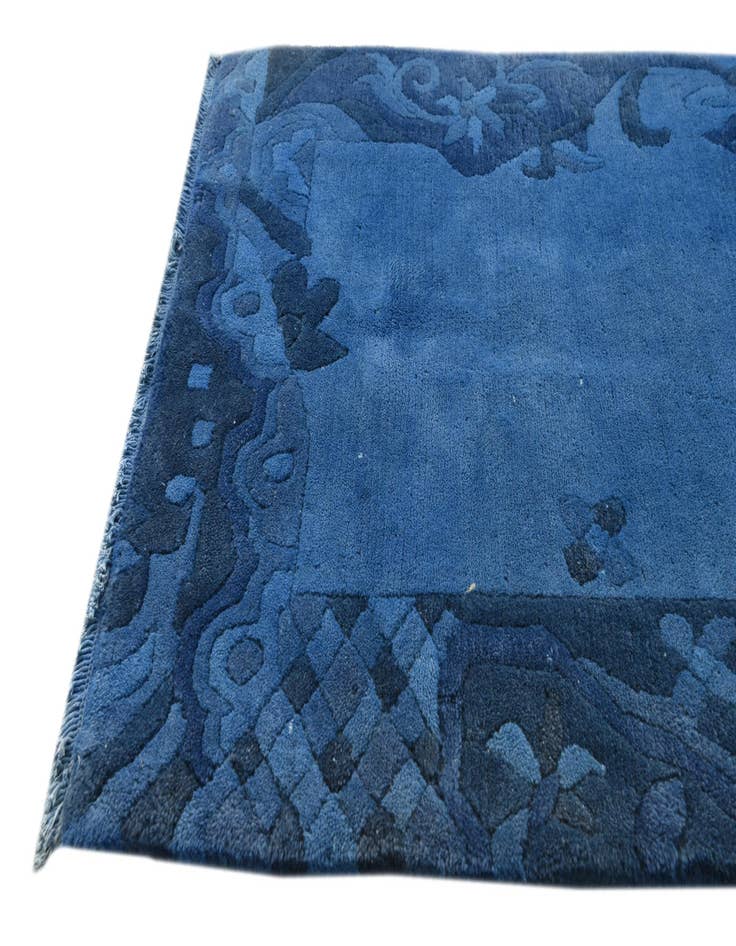 Detail image of  2' 5 x 4' 5  Hand Knotted Nepal Wool Rug