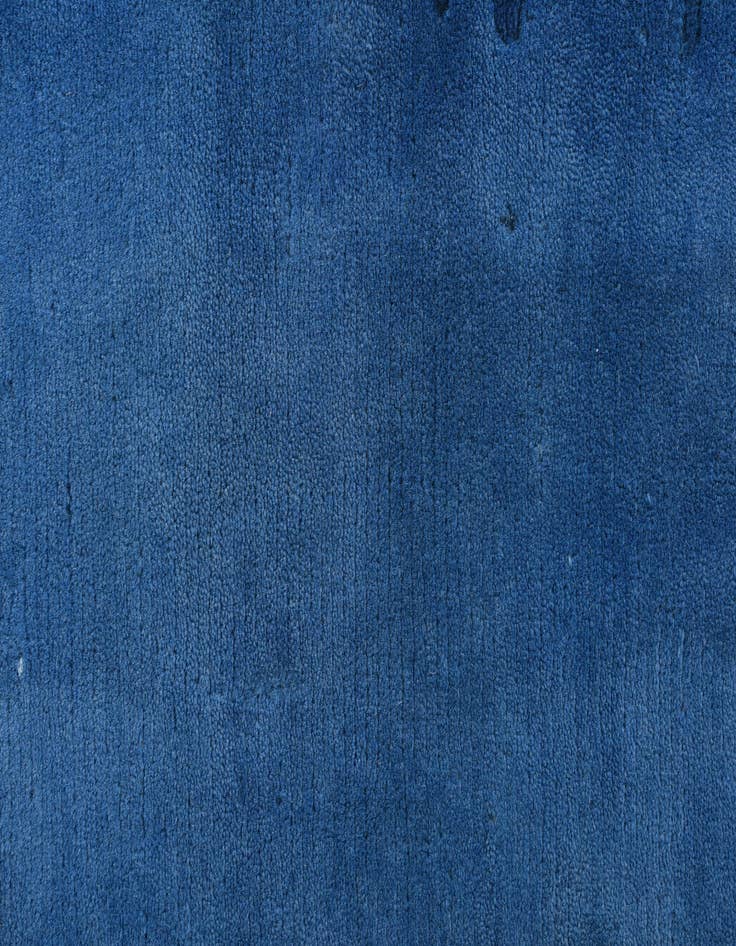 Detail image of  2' 5 x 4' 5  Hand Knotted Nepal Wool Rug