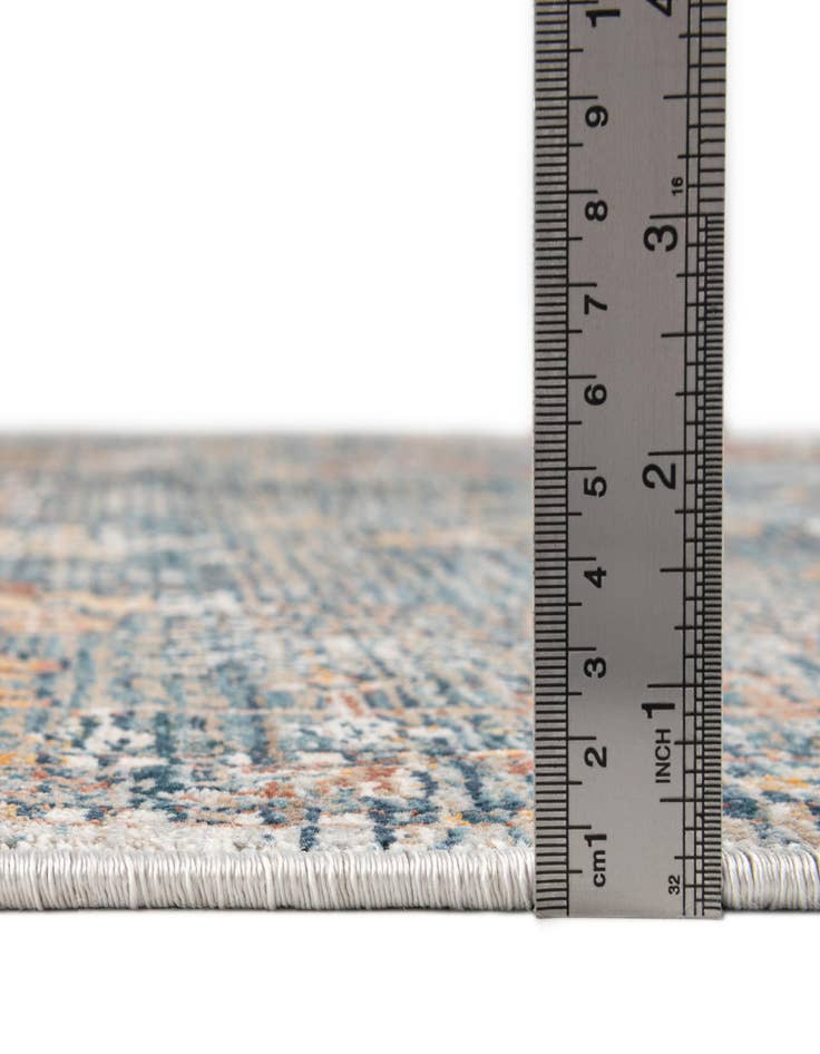 Detail image of  5' x 7' 10 Newport Rug