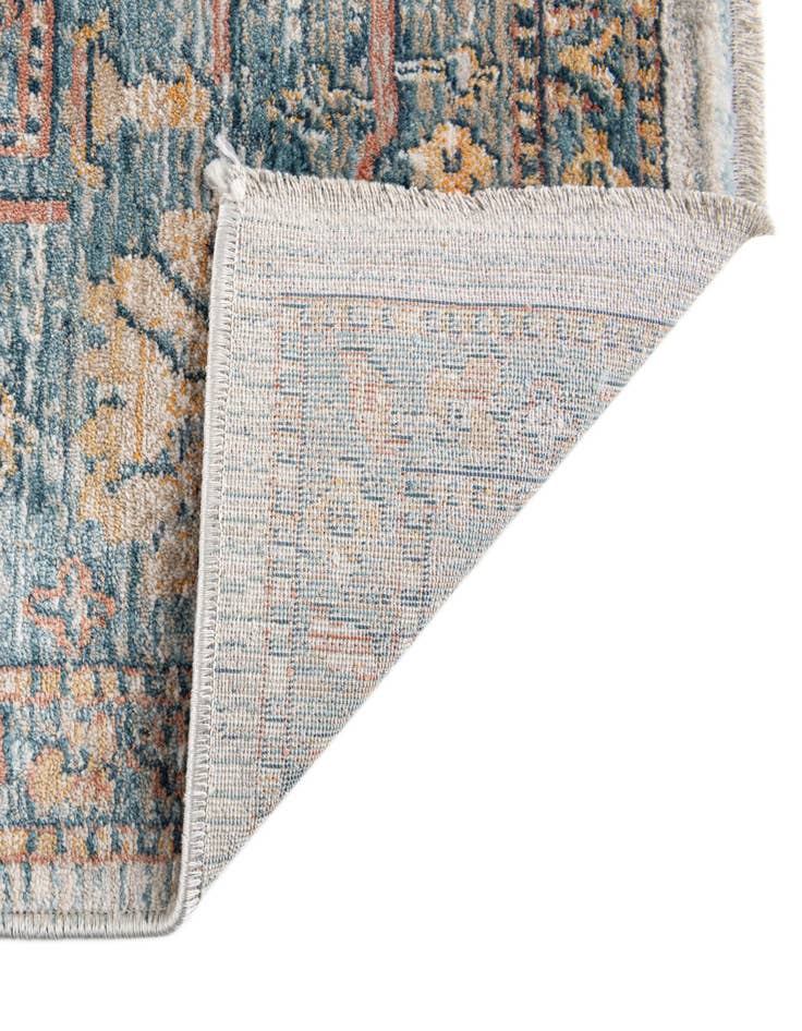 Detail image of  5' x 7' 10 Newport Rug