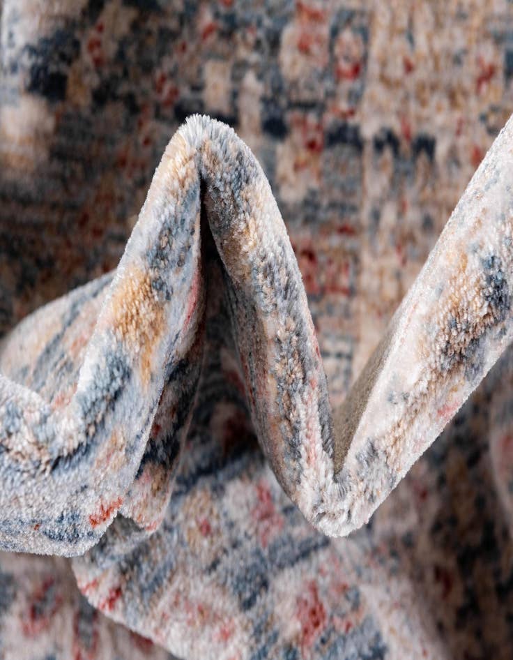 Detail image of  5' x 7' 10 Noble Rug