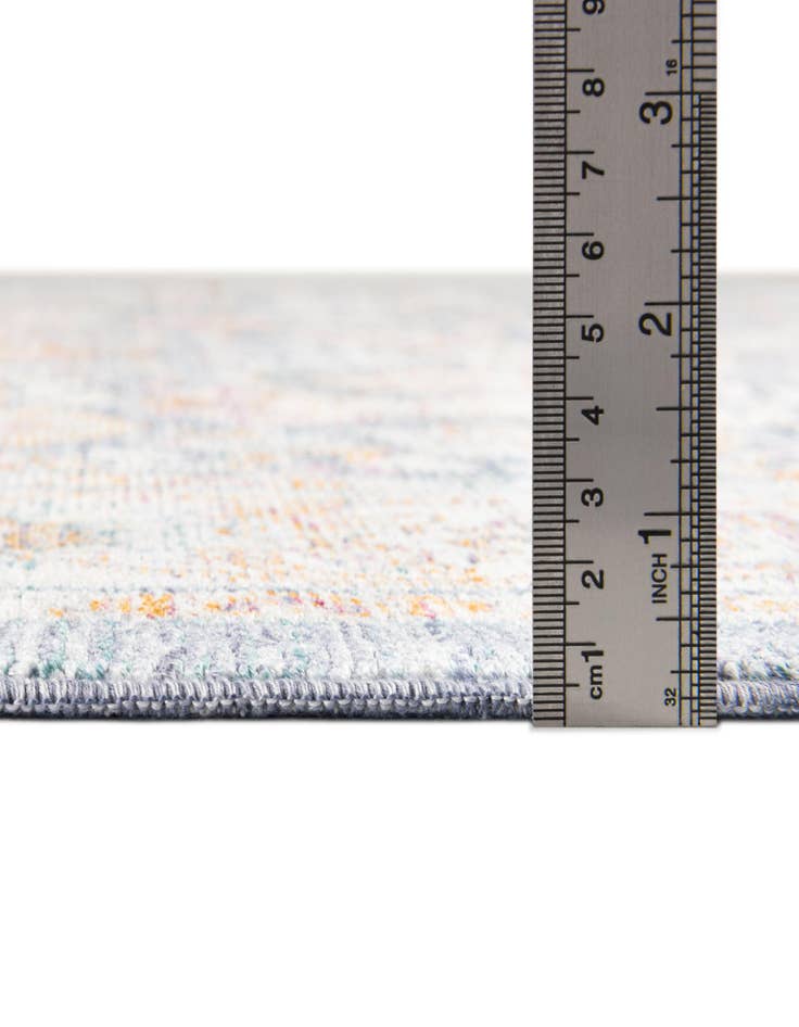 Detail image of  4' x 6' 2 Noble Rug