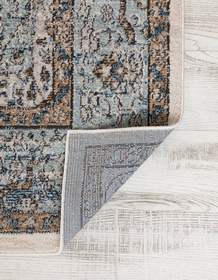 Detail image of  7' x 10' Nyla Rug