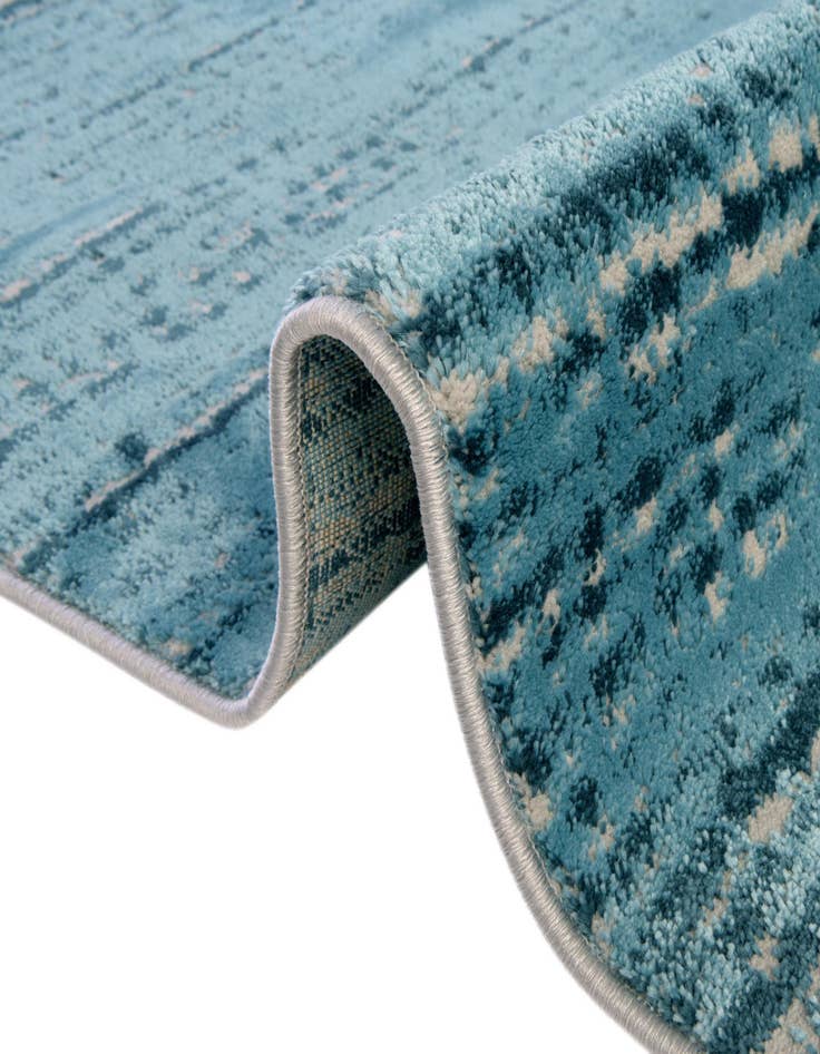 Detail image of  5' x 8' Oasis Rug