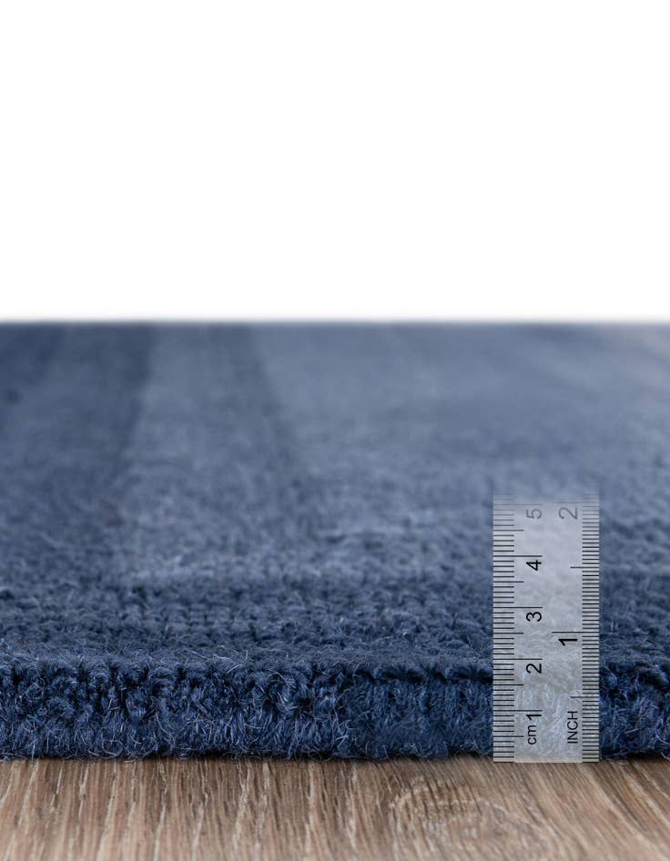 Detail image of  5' 1 x 8' Ombre Wool Rug