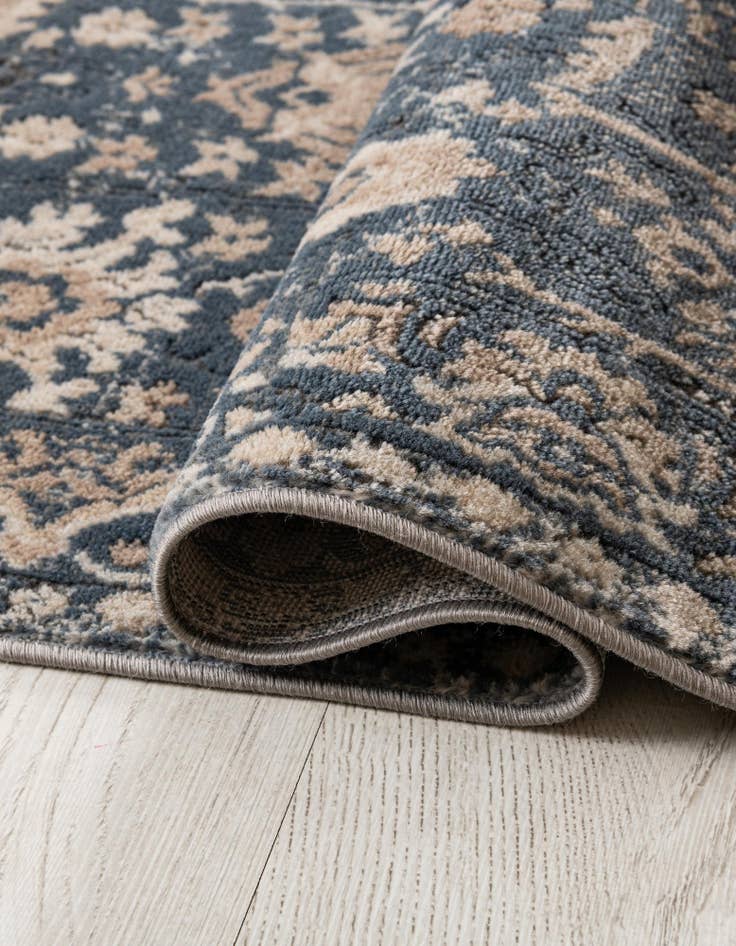 Detail image of  2' 2 x 3' Oregon Rug