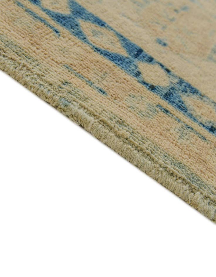 Detail image of 8' 2 x 9' 2 Hand Knotted Oushak Wool Rug