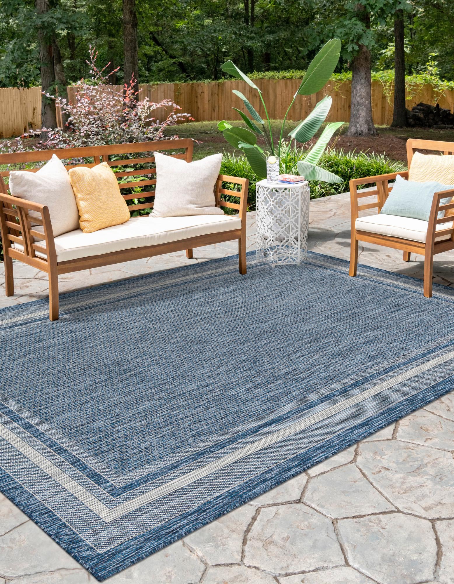 Blue 6' x 9' Border Indoor / Outdoor Rug | Rugs.com