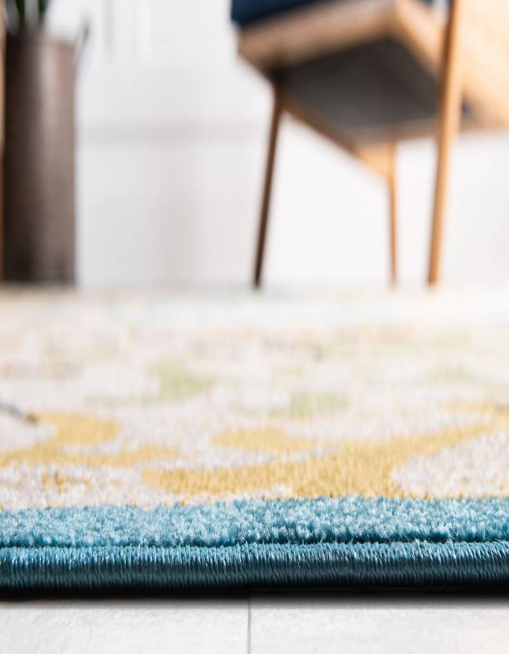 Detail image of  8' x 10'  Washable Botanical Indoor / Outdoor Rug