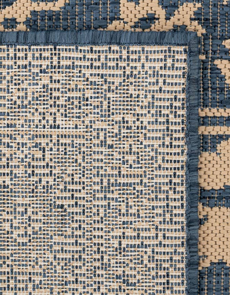 Detail image of  7' x 10'  Washable Botanical Indoor / Outdoor Rug