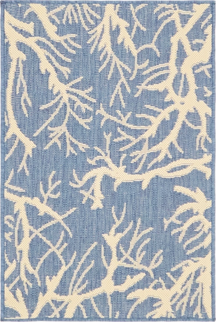 2' 2 x 3'  Washable Botanical Indoor / Outdoor Rug