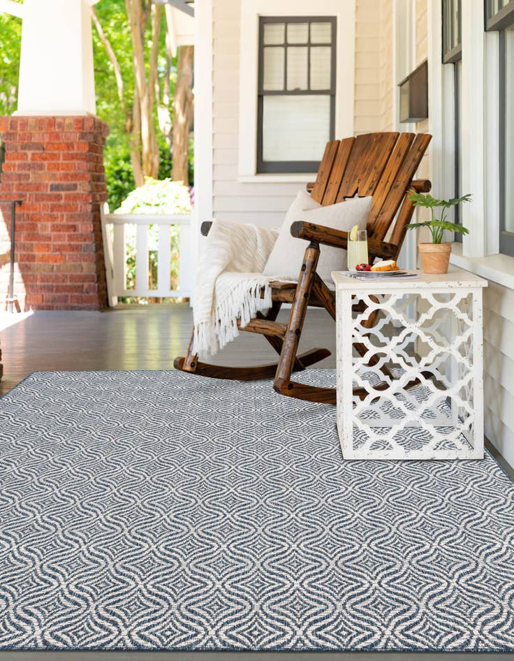 Detail image of  9' x 12'  Washable Lattice Indoor / Outdoor Rug