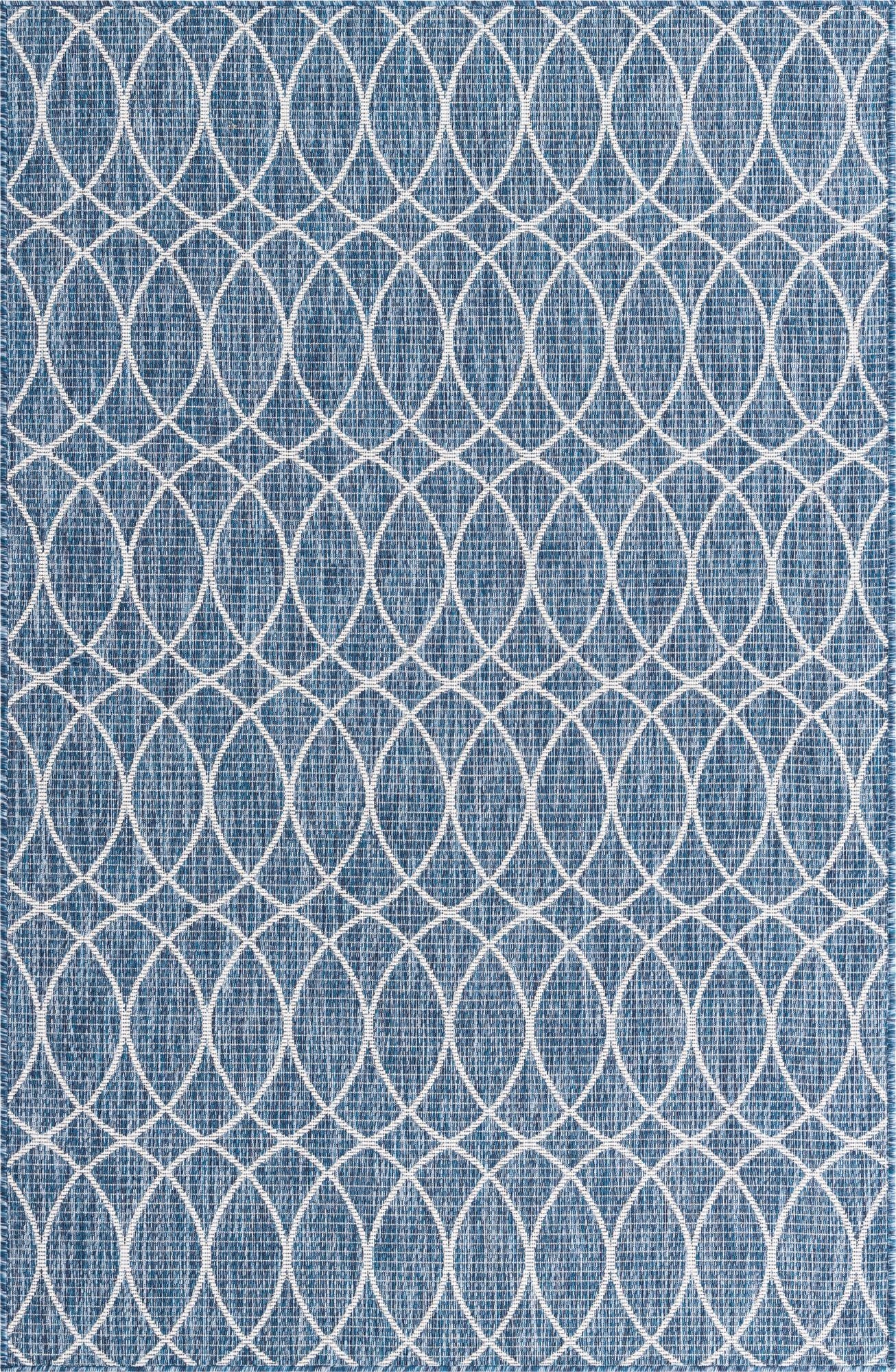  5' 3 x 8'  Washable Lattice Indoor / Outdoor Rug