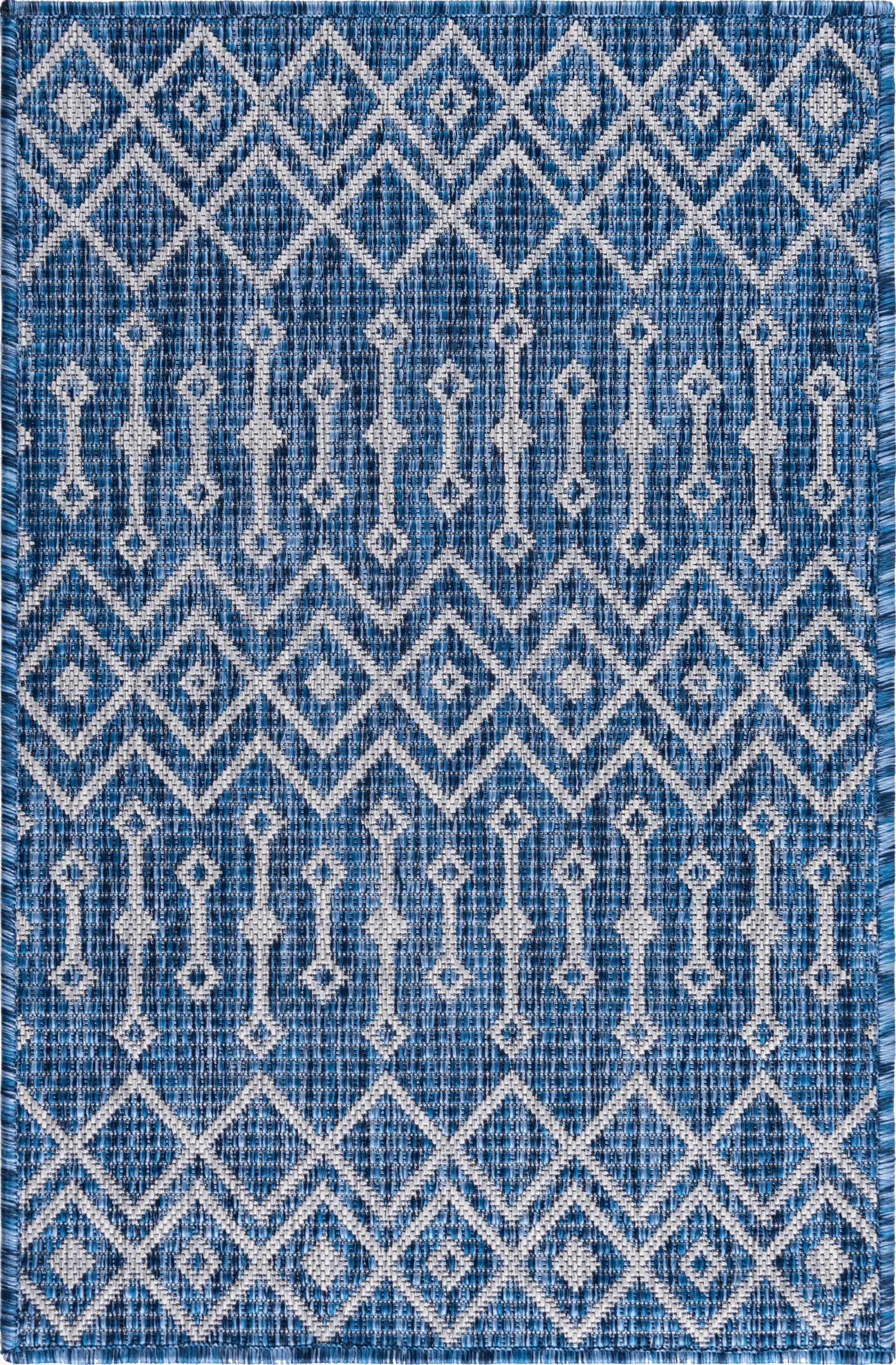  2' x 3'  Washable Lattice Indoor / Outdoor Rug