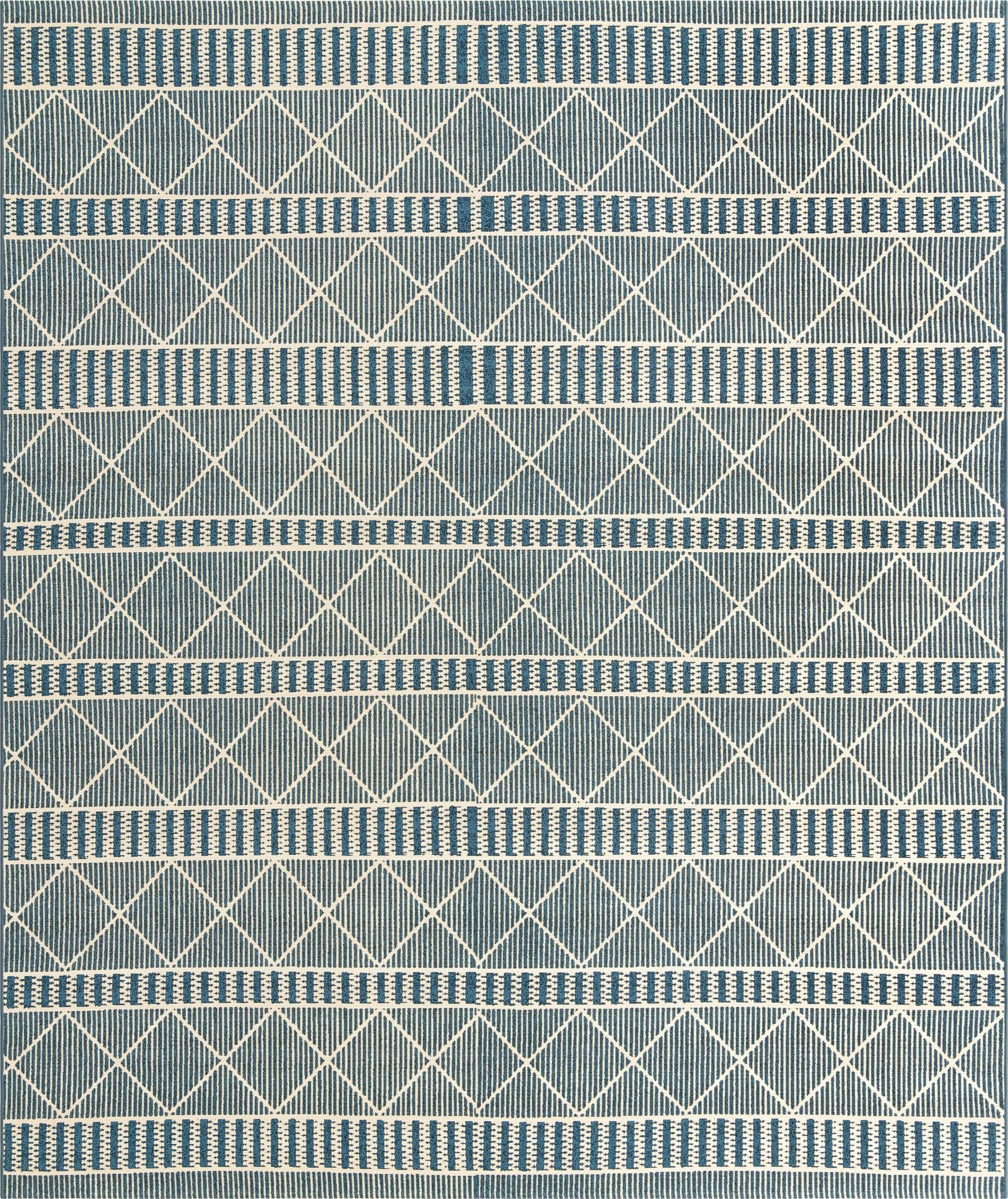  10' x 12'  Washable Lattice Indoor / Outdoor Rug