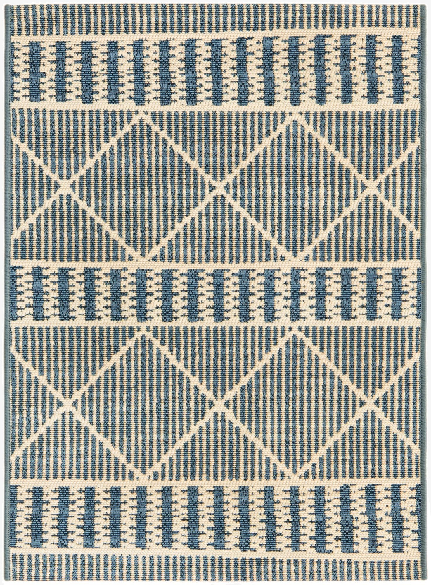  2' x 3'  Washable Lattice Indoor / Outdoor Rug