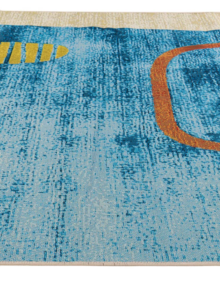 Detail image of  5' 3 x 7' 8  Washable Modern Indoor / Outdoor Rug