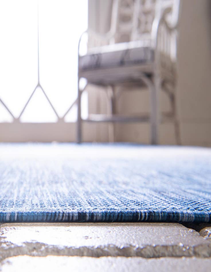 Detail image of  4' x 6'  Washable Modern Indoor / Outdoor Rug