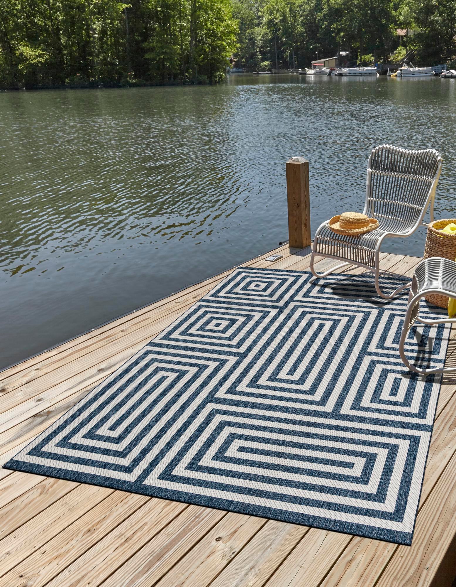 Blue 9' x 12' Modern Indoor / Outdoor Rug | Rugs.com
