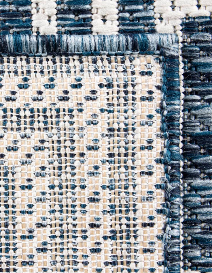 Detail image of  5' 3 x 8'  Washable Modern Indoor / Outdoor Rug