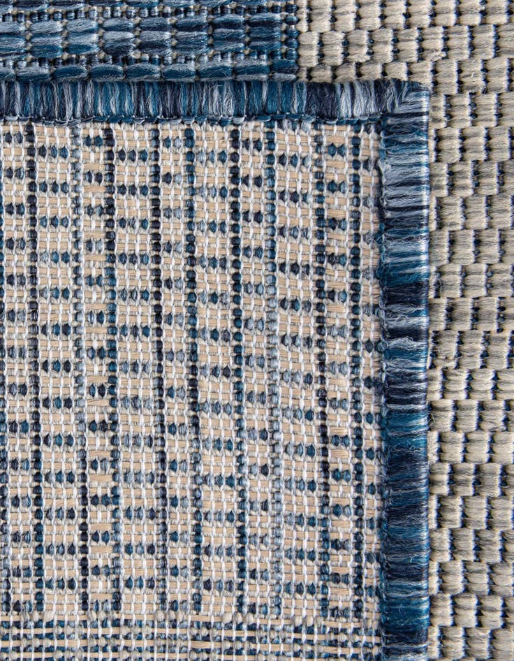 Detail image of  4' x 6'  Washable Ribbon Indoor / Outdoor Rug