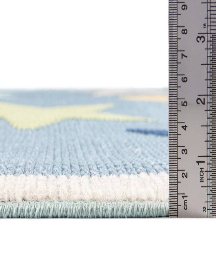 Detail image of  5' 3 x 7' 7  Washable  Indoor / Outdoor Rug