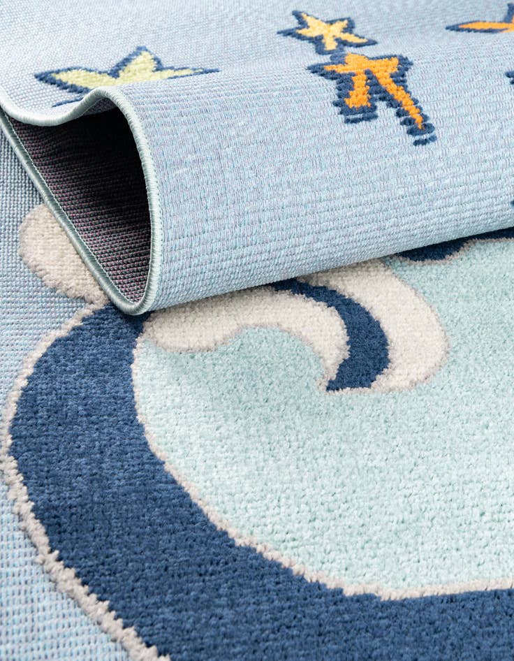 Detail image of  5' 3 x 7' 7  Washable  Indoor / Outdoor Rug
