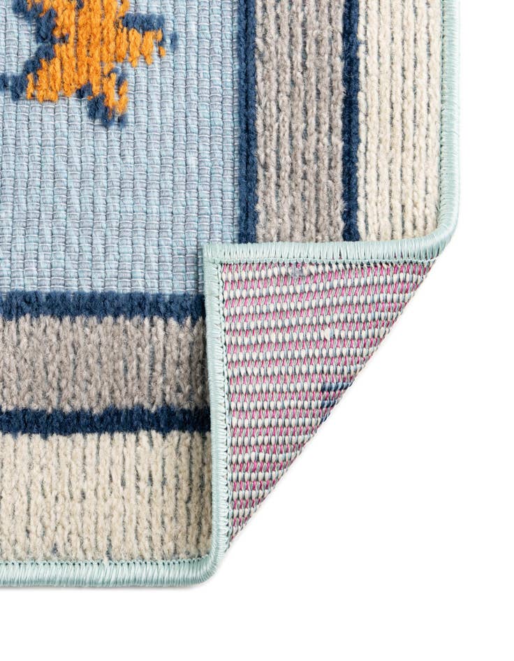 Detail image of  5' 3 x 7' 7  Washable  Indoor / Outdoor Rug