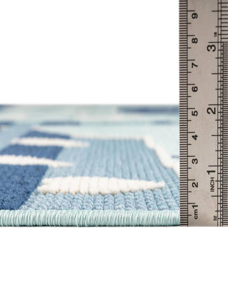 Detail image of  5' 3 x 7' 7  Washable  Indoor / Outdoor Rug