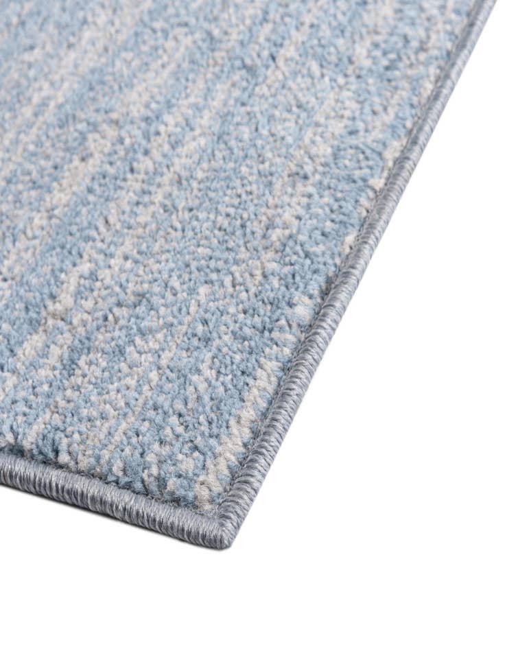 Detail image of  2' 7 x 4'  Washable  Indoor / Outdoor Rug