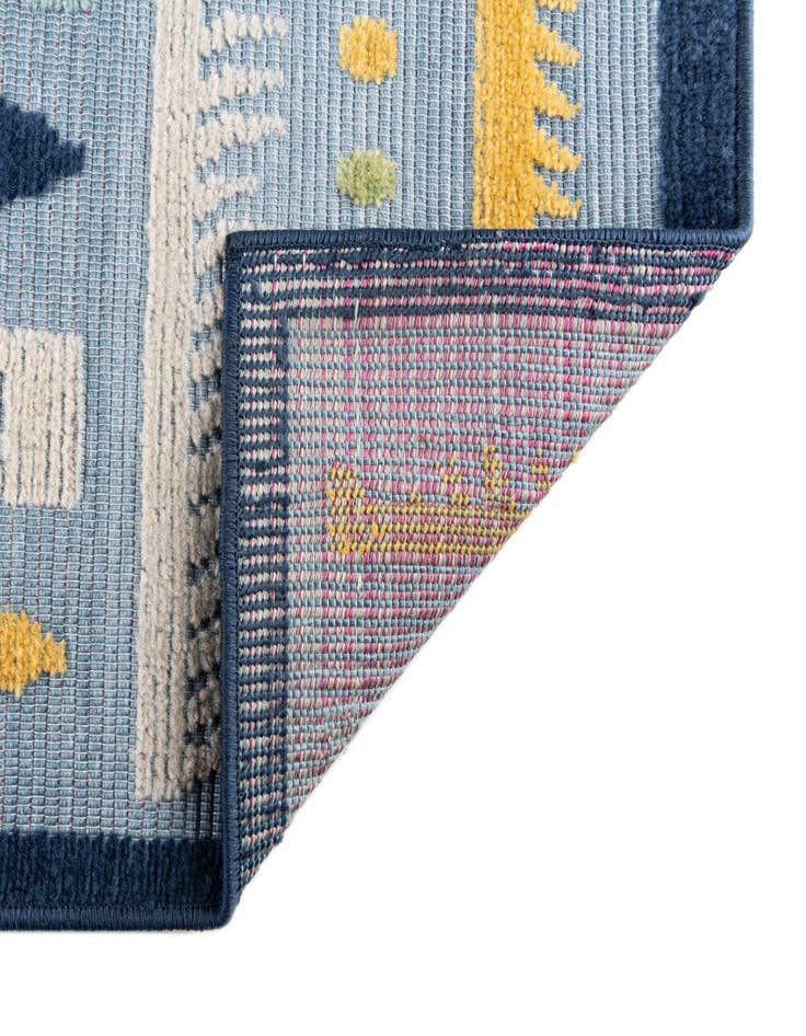 Detail image of  4' 7 x 7' 3  Washable  Indoor / Outdoor Rug