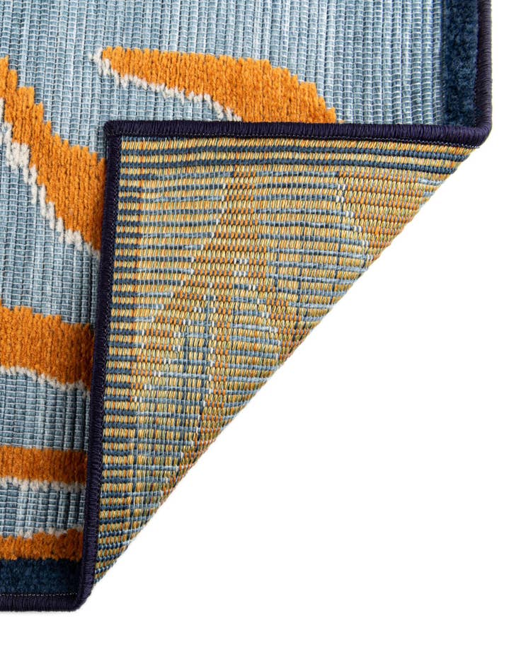 Detail image of  5' x 7' 7  Washable  Indoor / Outdoor Rug