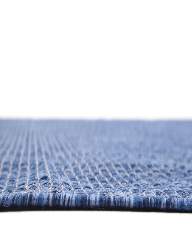 Detail image of  7' x 10'  Washable Solid Indoor / Outdoor Rug