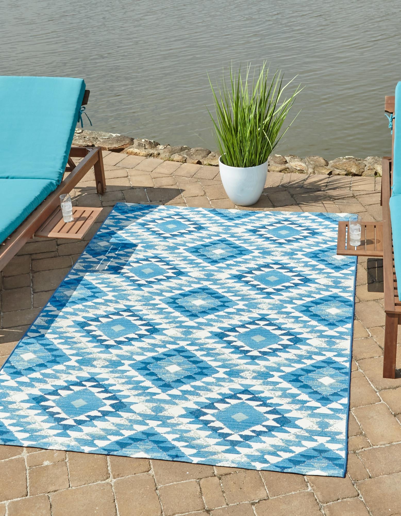 Blue 7' 10 x 10' Southwestern Indoor / Outdoor Rug | Rugs.com