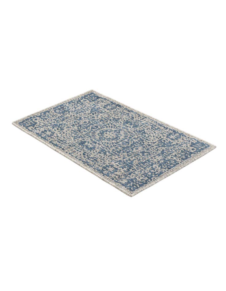 Detail image of  2' x 3'  Washable Traditional Indoor / Outdoor Rug