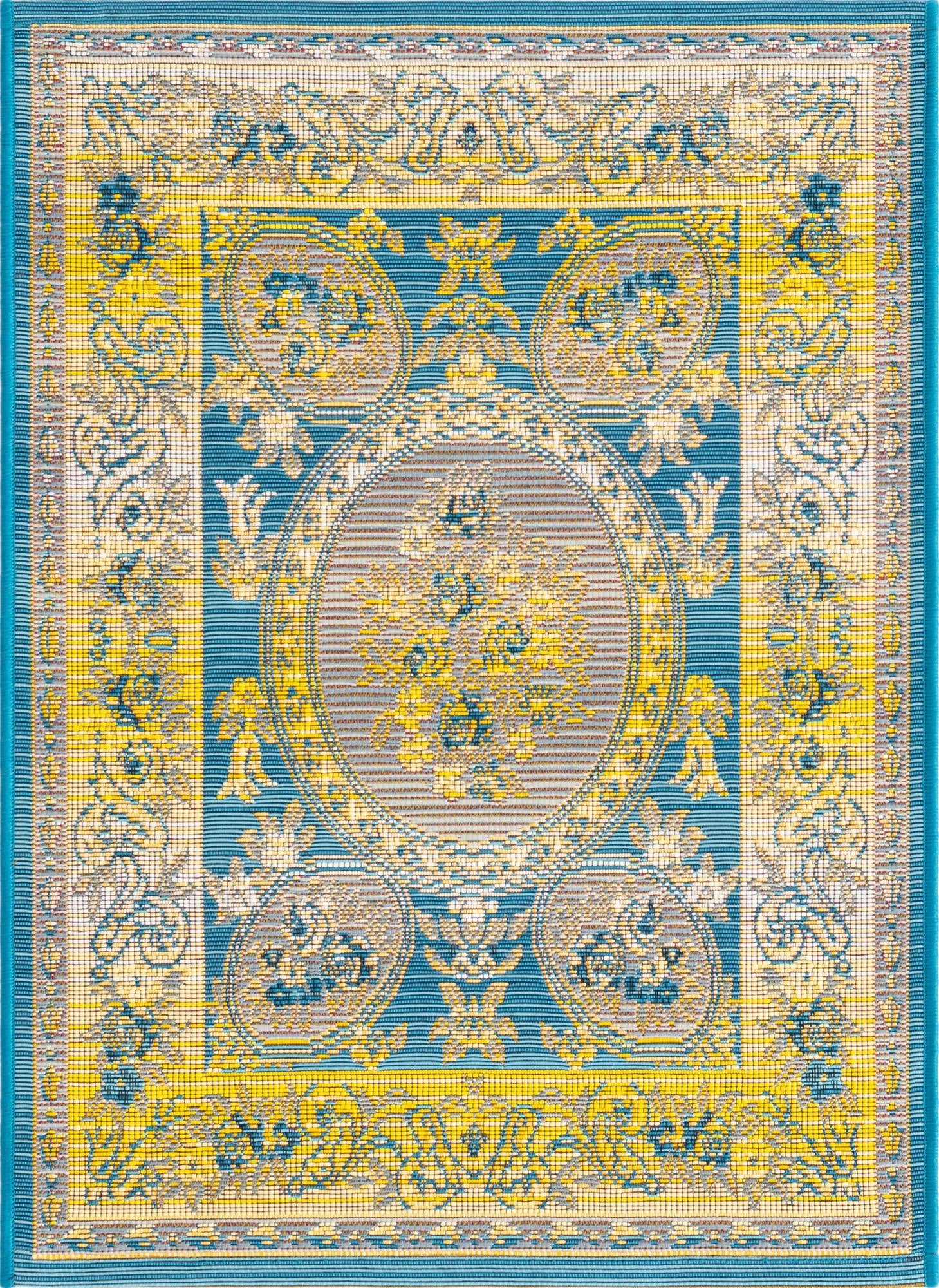  2' x 3'  Washable Traditional Indoor / Outdoor Rug