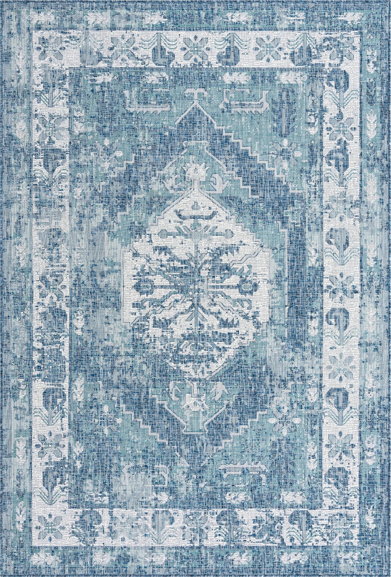  6' x 9'  Washable Traditional Indoor / Outdoor Rug