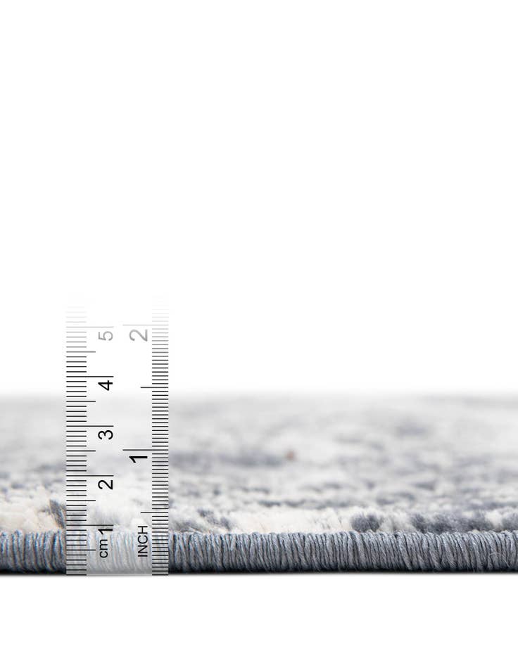 Detail image of  6' x 9' Oxford Rug