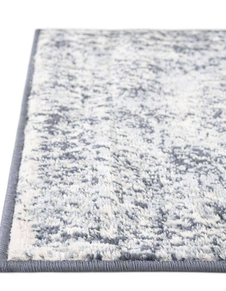 Detail image of  6' x 9' Oxford Rug