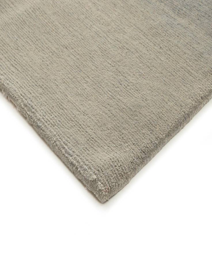 Detail image of  7' 4 x 9' 10 Pantala Rug