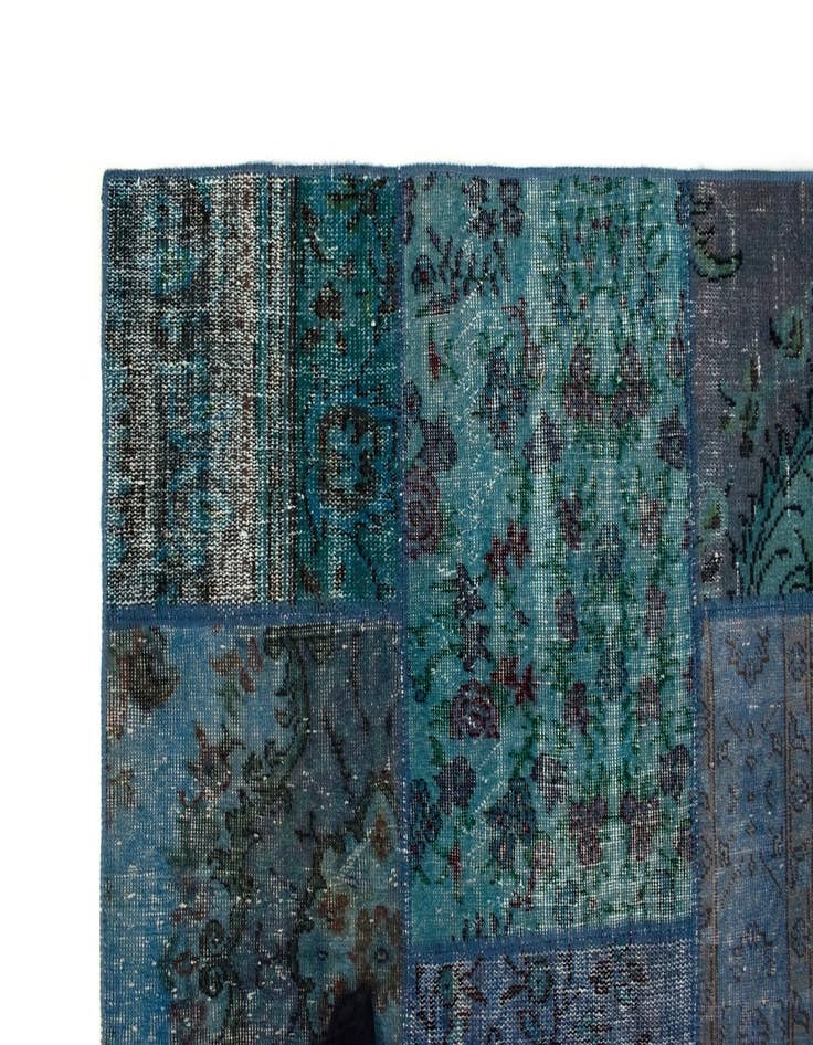 Detail image of  6' 10 x 9' 7 Patchwork Rug