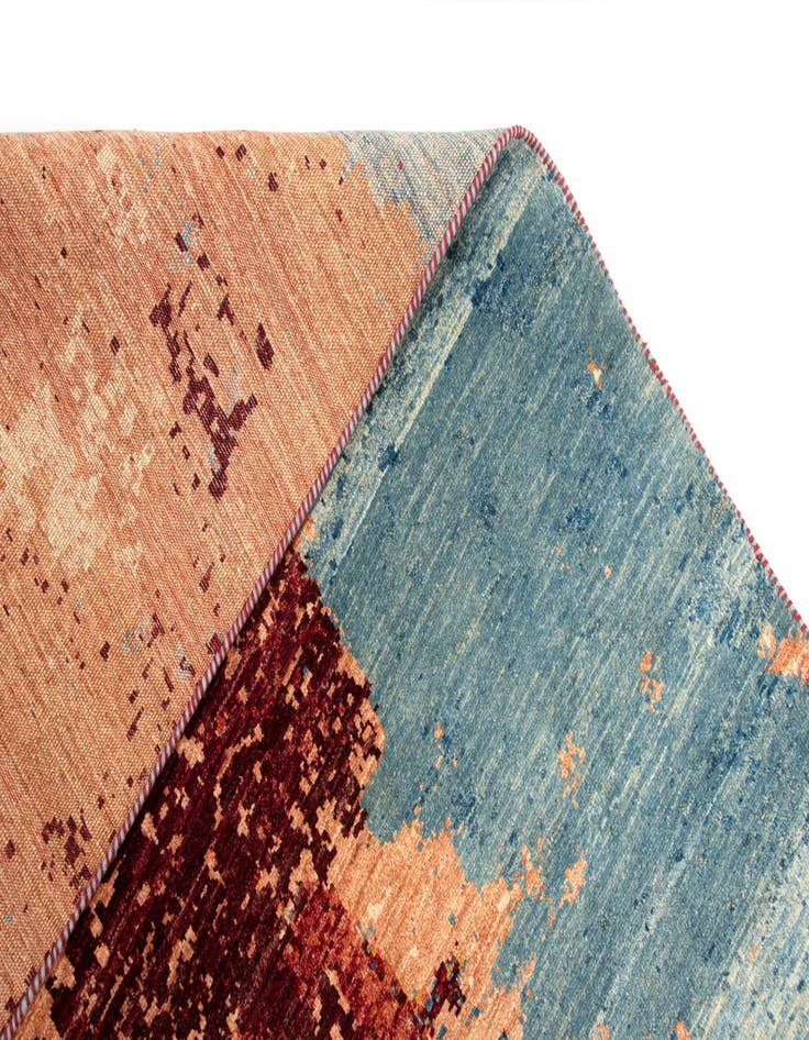 Detail image of  8' 4 x 11' 3 Rubin Wool Rug