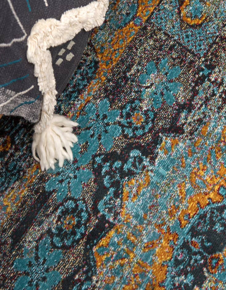 Detail image of  2' 2 x 3' Santiago Rug