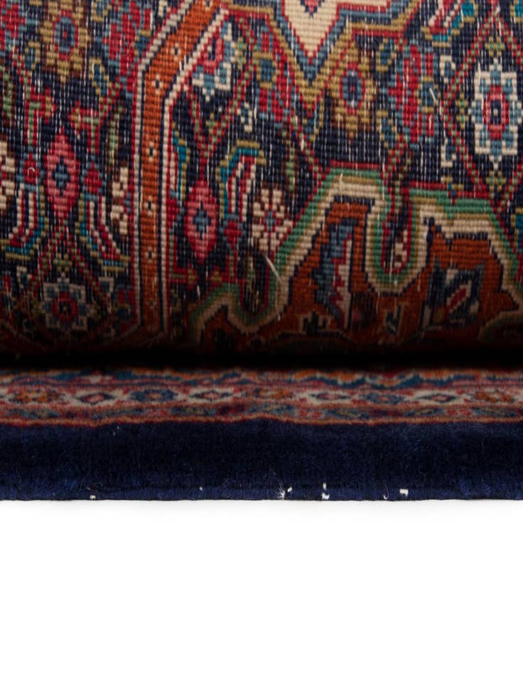 Detail image of  4' 5 x 7' 1 Sarough Wool Rug
